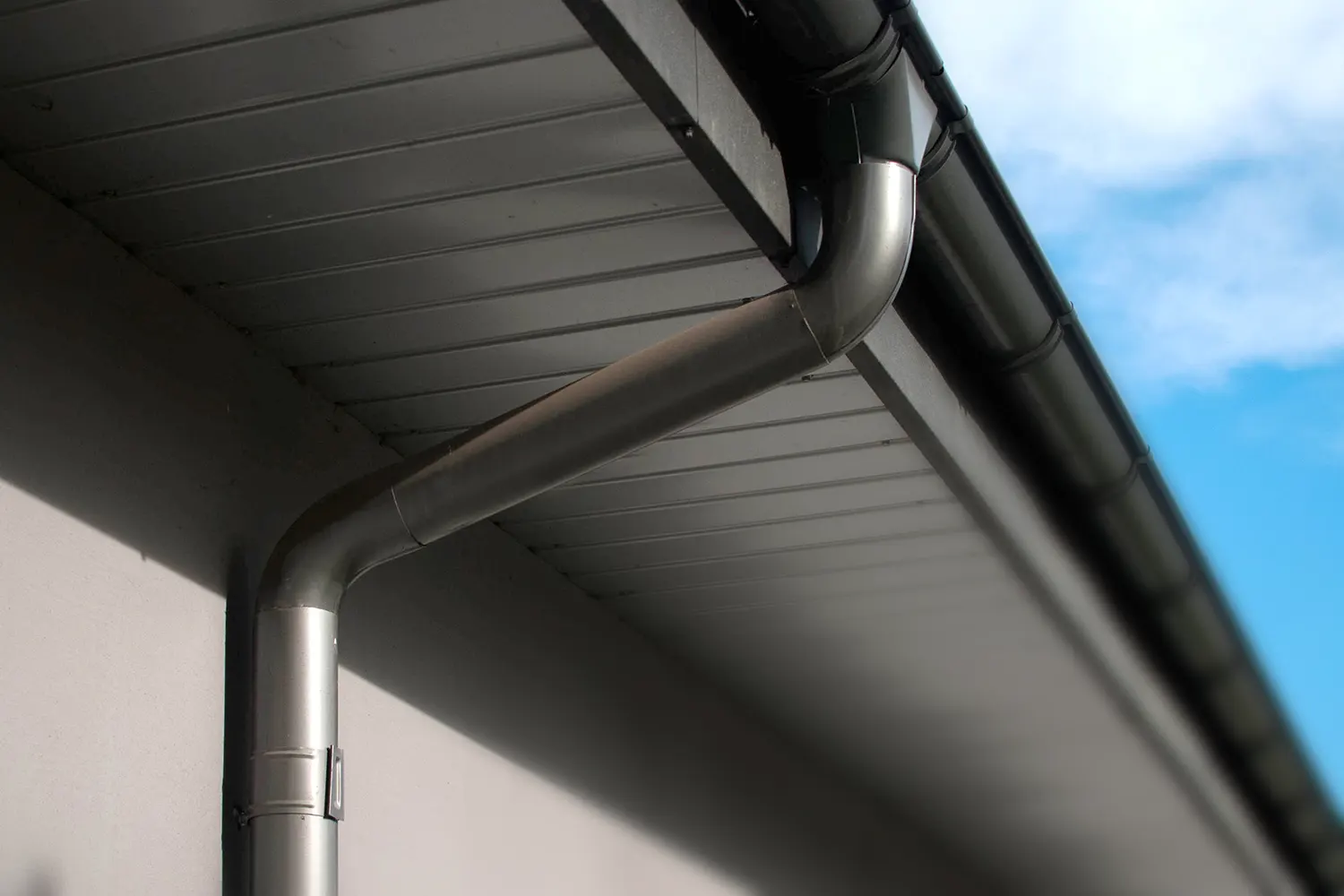 gutter blurred bg 001