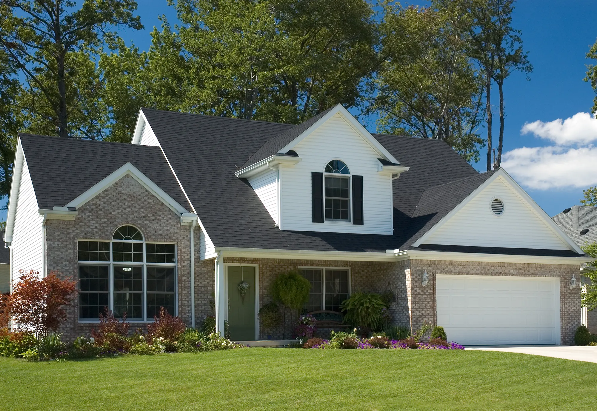 shingle roof big residential house 014 2